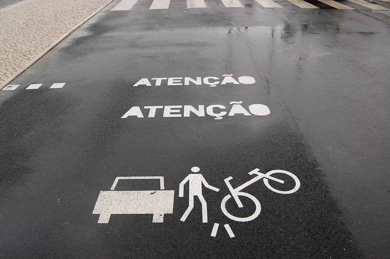 7 Lisbon Public Transport Options for Getting Around Without a Car