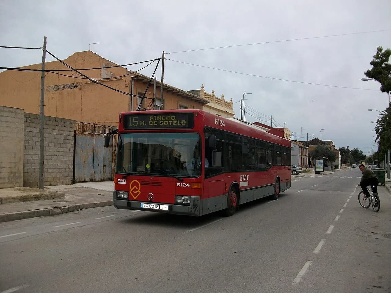 Valencia Public Transport: 6 Ways to Get Around Without a Car
