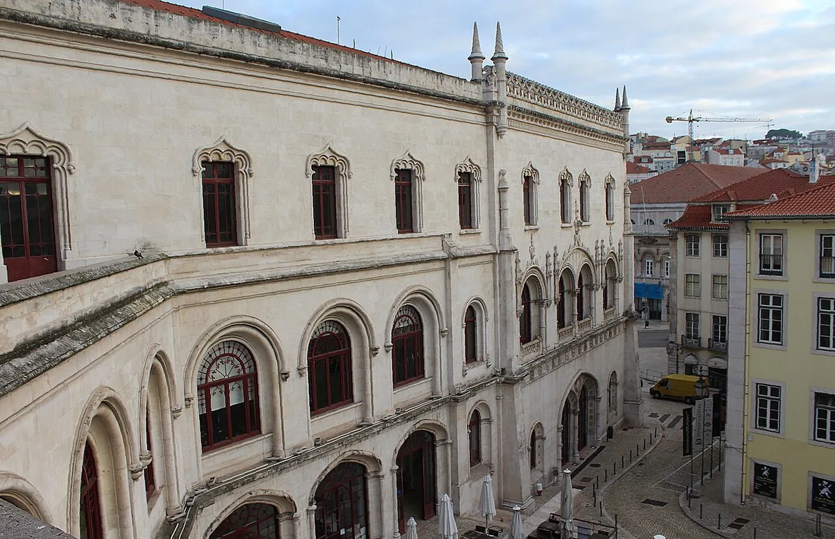 Lisbon and its transport surroundings — 1