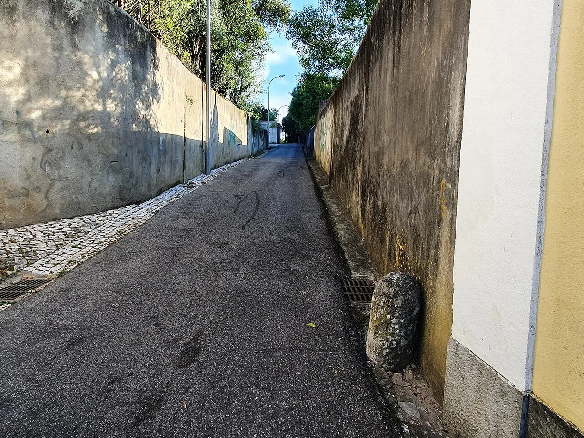 Rua Jornal de Sintra Rio de Mouro 06 — 1