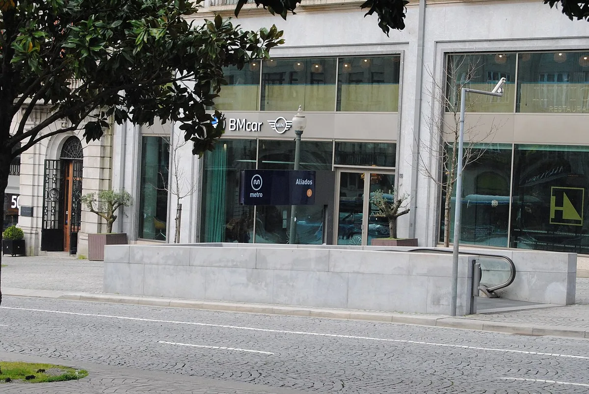 Street entrance to Aliados metro station in Porto