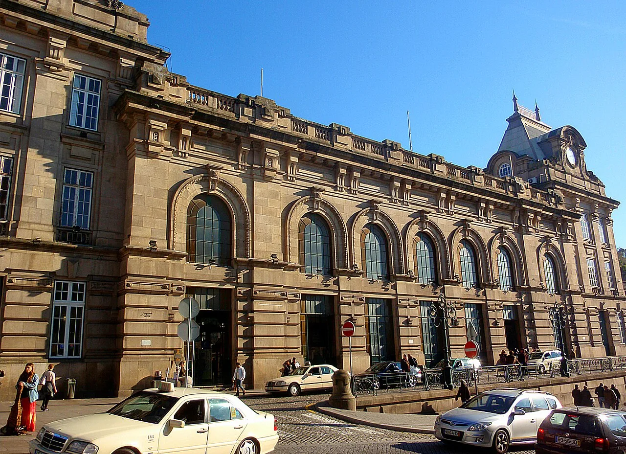 The exterior of São Bento railway station in Porto