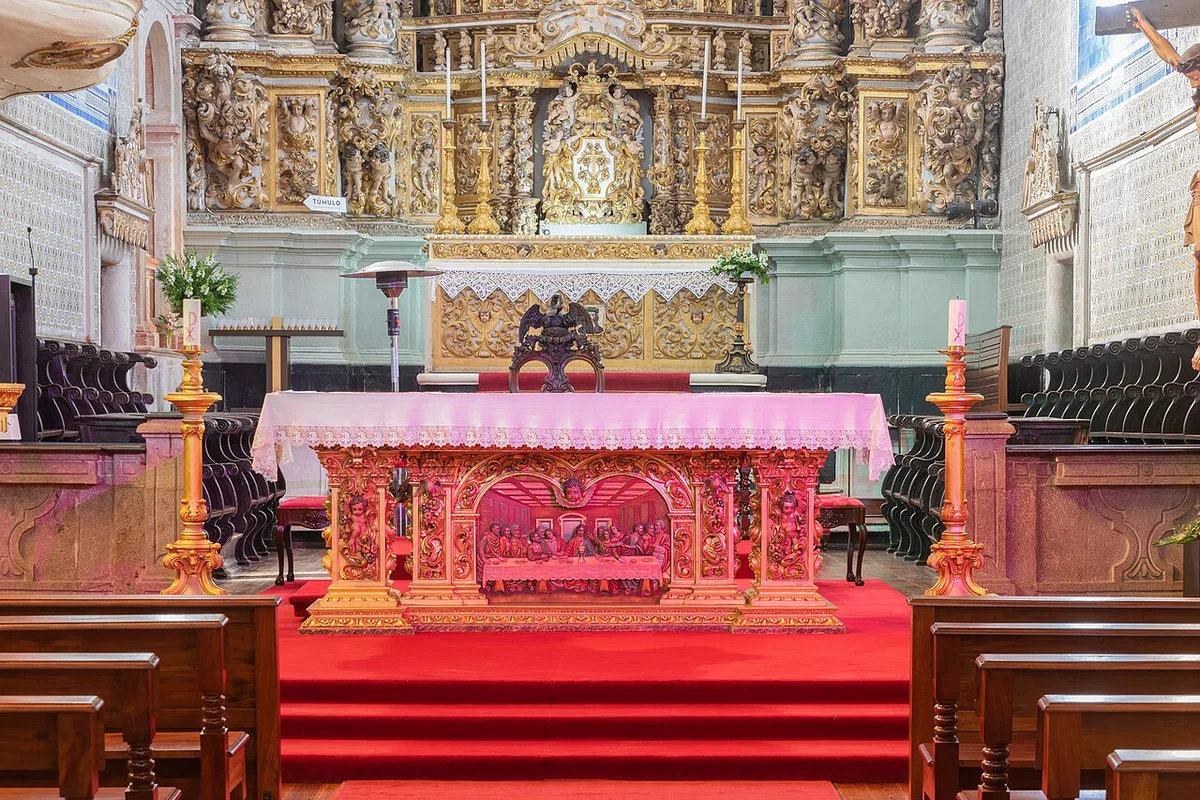 Ornate altar inside São Domingos church in Viana do Castelo