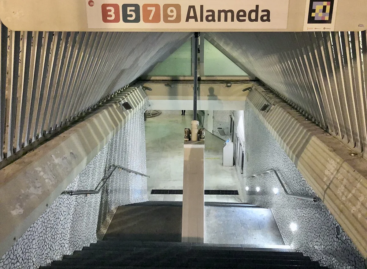 Entrance to Alameda metro station in Valencia